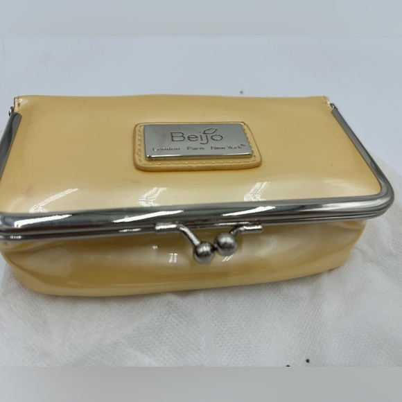 BEIJO Vintage Kiss-Lock MakeupCase with Dustbag - Picture 7 of 7